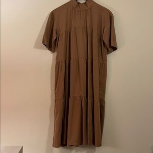 Brown Short Sleeve Tiered Dress with pockets